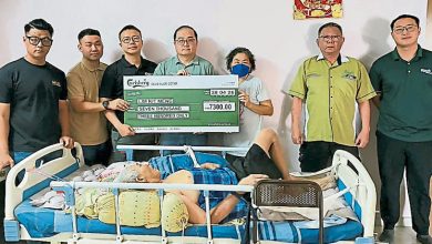 Photo of 亚罗士打皇帽俱乐部 拨7300元助中风病黎