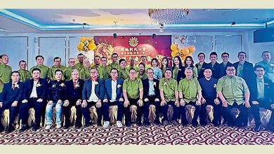 Photo of 【槟刘氏公会庆78周年联欢宴】刘赋泰：支持宗亲子女升学 推动大学生奖励金计划