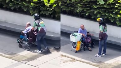 Photo of 送餐员扶轮椅老人避暑 延迟送单也要帮一把
