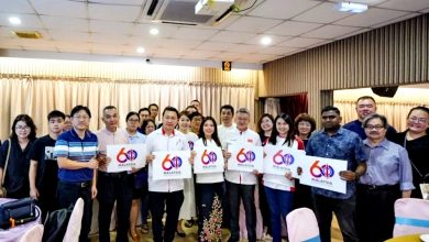 Photo of 刘镇东促党员催票 高投票率定国家未来