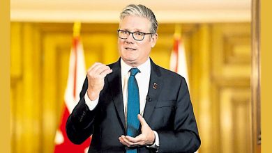Photo of 党内逼宫声浪升高 英相发表保位演讲