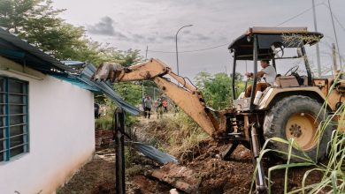Photo of 占用政府地开维修店 市议会依法拆除建筑物