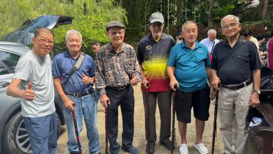 Photo of 阔别半世纪再聚首 苏丹阿都哈密学院校友共叙同窗情
