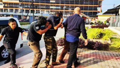 Photo of 涉买卖伪造病假单 5男女被警逮捕查办