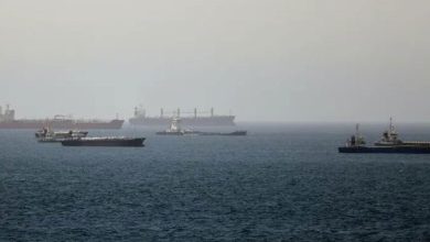 Photo of 400多船聚集霍峡附近 等待通航