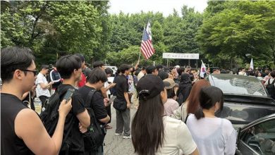 Photo of 韩选举争议升级! 示威者封锁投票箱 35小时后终被运出