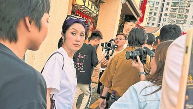 Photo of 粉丝见偶像激动爆哭 杨千嬅“我还在你哭啥”