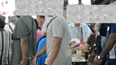 Photo of 槟岛市厅突击七条路巴刹 10男女非法外劳被捕