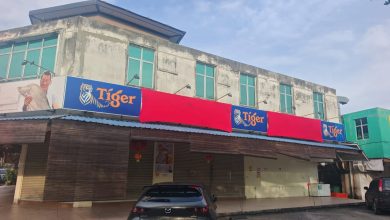 Photo of 市议会指未获语文出牌局支持信  阿灿餐馆招牌不合规格被停用