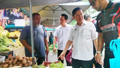 Photo of 巡视峇东埔5地听民意 曹观友：非因选举临近