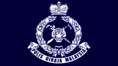 Photo of 拉走椅子致同学重摔 警建议提控女学生