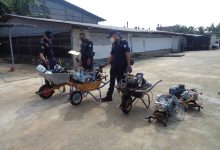 Photo of 非法养鸡场没遵守停业令及清空场地指示 遭瓜雪议会取缔并扣押设备
