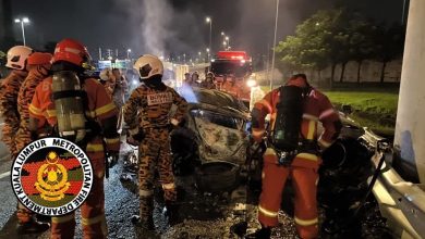 Photo of 轿车疑失控起火 2人葬身火海1人获救