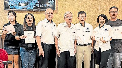 Photo of 北马记者职工会大会 奖励金颁13学生