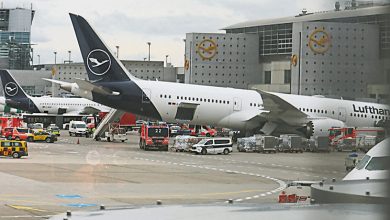 Photo of 德汉莎航空罕见意外 客机前起落架停机位坍塌
