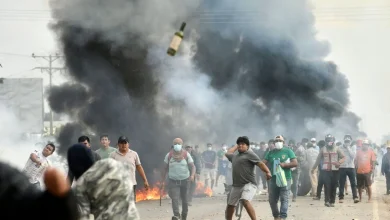Photo of 玻利维亚反政府示威延烧 警民冲突中4警中弹受伤