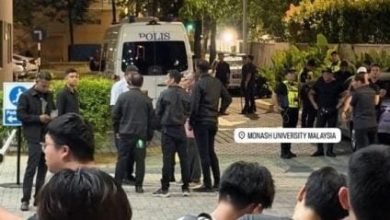 Photo of 蒙纳士大学今夜突封锁 网传发现炸弹 紧急疏散学生