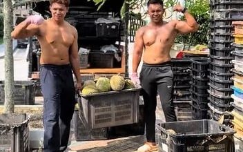 Photo of 肌肉男卖榴梿被轰低俗 业者: 流汗脱衣不行?
