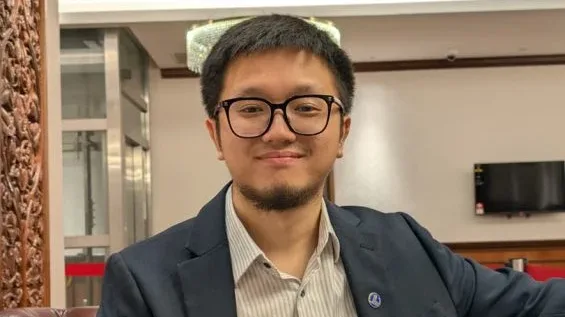 原任士姑来州议员玛丽娜的前助理王槐逸。