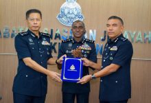 Photo of 升任槟总警长 林光耿移交职权