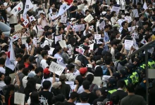 Photo of 韩选举选票短缺掀信任危机 民众连日示威要求重选
