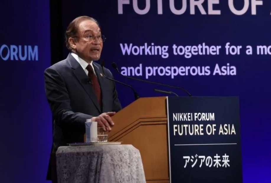 首相拿督斯里安华访日本成果丰硕。(档案照)