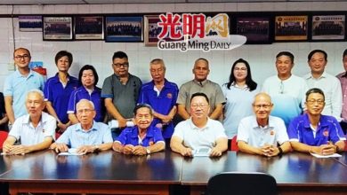 Photo of 【大年华团联合会改选】杨金福6年任满卸职 李祥麟接任主席