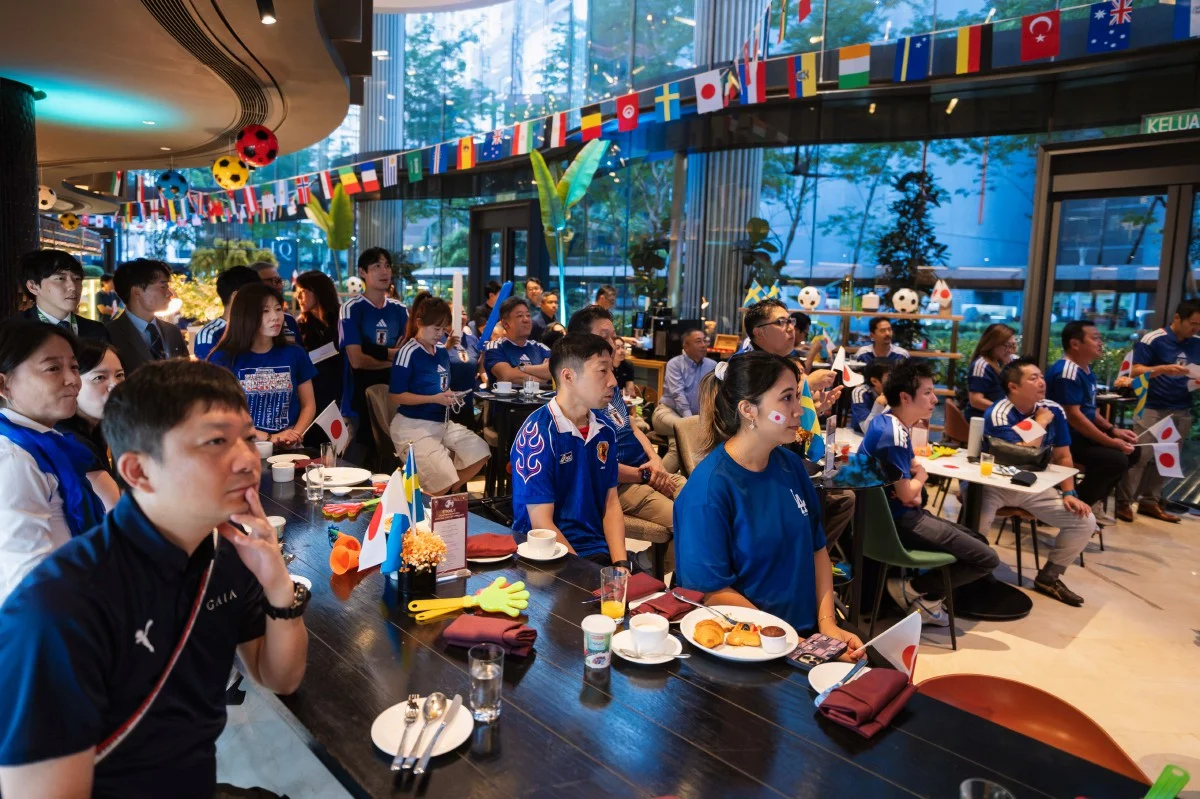 世界杯足球赛热潮预计可为我国餐饮业带来12亿至21亿令吉额外收入。(马新社图)