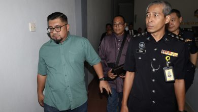 Photo of 控发涉王室煽动言论 CheguBard不认罪获保外
