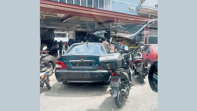 Photo of 隆2天2外籍流浪汉案 1涉砸警车 1倒毙美食中心