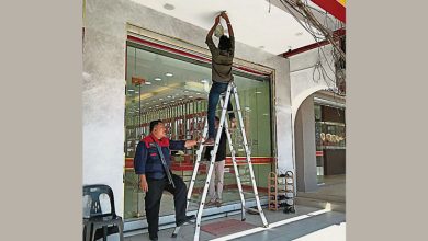 Photo of 印裔传统习俗 店铺挂冬瓜保平安