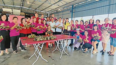 Photo of 【大发园文化与艺术协会《万粽献爱心》】吴俊益：建筑8月动工 敬群扩建完成打桩