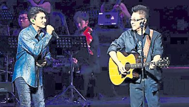 Photo of 吴奇隆返台挺姜育恒 只有你带我出来玩