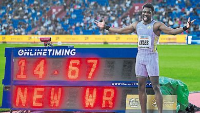 Photo of 黄金钉鞋赛跑出14秒67 莱尔斯创150米世界最佳