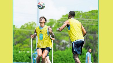 Photo of 32度高温大汗淋漓 英完成首堂训练课