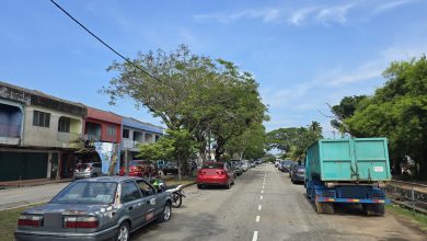 Photo of 百余尺路近10辆废弃车 车内竟留车匙?