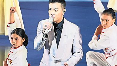 Photo of 港特首钦点加码献唱 梁汉文旧歌突然翻红