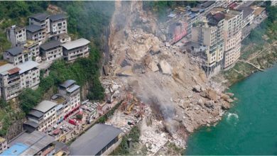 Photo of 房屋深埋搜救困难!  重庆彭水山崩 习近平指示全力搜救