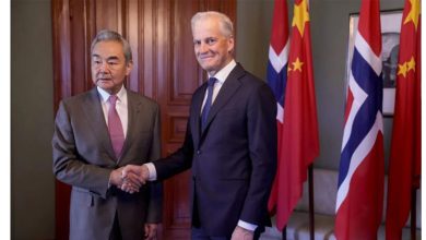 Photo of 王毅访挪威 首相促北京助推俄乌和谈