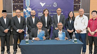 Photo of 市会与淡水河谷签备忘录 800万推广曼绒文化遗产