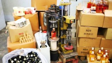 Photo of 隆关税局捣2走私集团 起257万元私酒嚼烟 捕2人