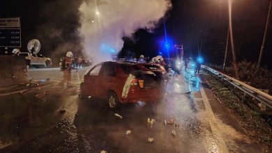 Photo of 轿车失火引擎烧毁 女司机困车内身亡