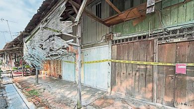Photo of 双溪侨华大街邮政局旁 10建筑物列危楼