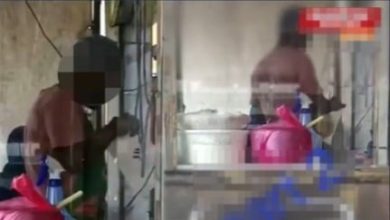 Photo of 吹气开袋装食品引卫生争议 网民: 2026还有人用嘴吹?