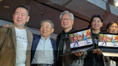 Photo of 黄仁勋访东京秋叶原 与30年前恩人同框