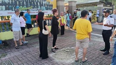 Photo of 柔佛州选 | 短裤不能投票? 选委会: 没这项规定
