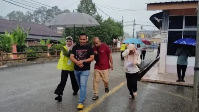 Photo of 【柔佛州选】风雨无阻履行公民责任  东甲选民冒雨去投票