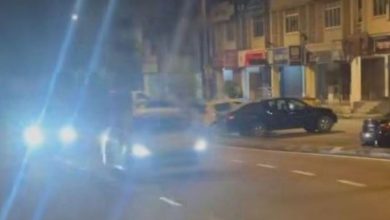 Photo of 2车拒查逆驾逃亡 警车狂追搜出“手枪”
