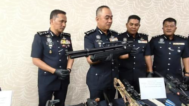 Photo of 警起获毒品仿真枪实弹等 29岁华男被捕助查