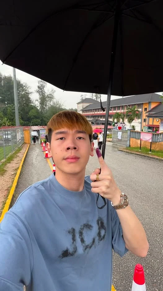 取自尼克搞事脸书。